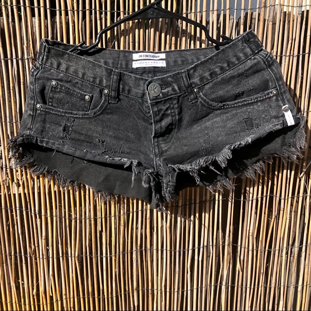 One teaspoon shorts